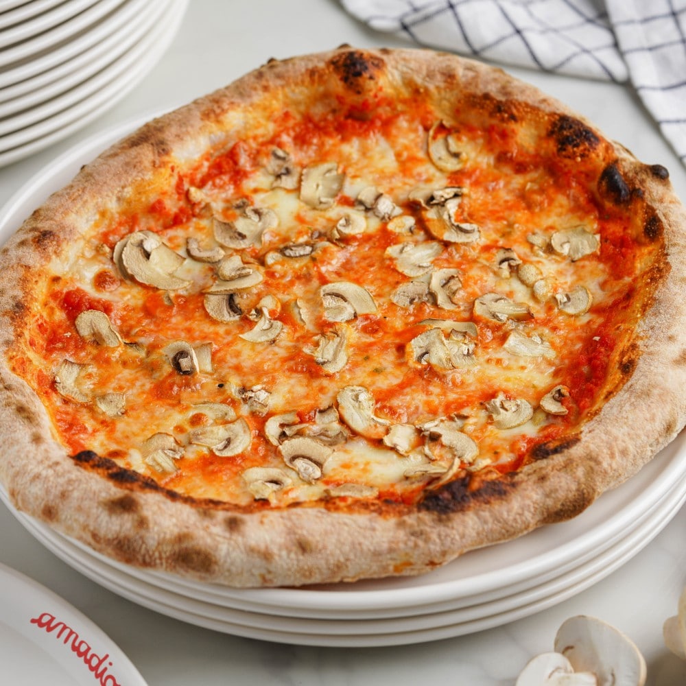 Funghi Pizza (Classic Italian Fresh Dough)